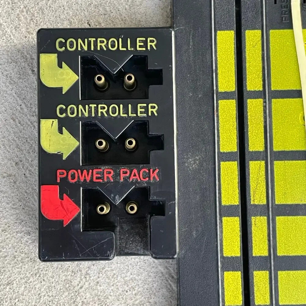 Tyco Cliff Hangers Racing Track for Slot Car B5879 Vtg Incomplete Untested READ